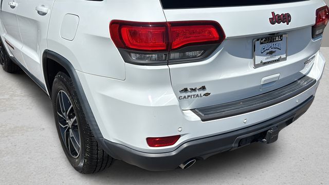 Used 2017 White Jeep Trailhawk image 39