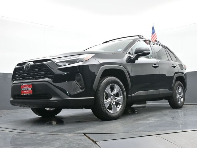 2022 Toyota RAV4 XLE 36