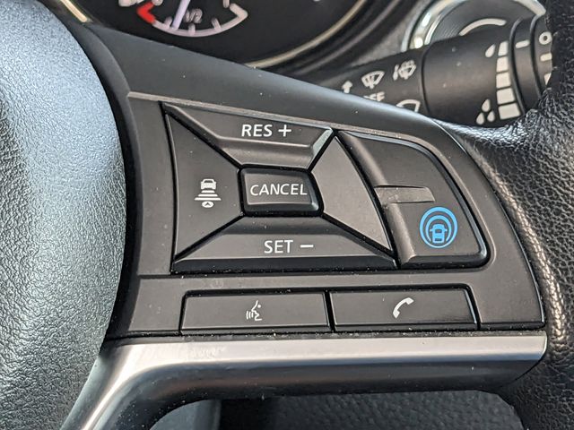 2022 Nissan Rogue Sport SV photo