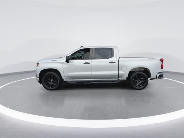 Used 2022 Silver Chevrolet Custom image 6