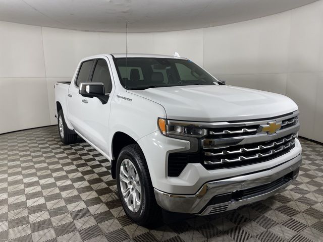 2023 Chevrolet Silverado 1500 LTZ 3