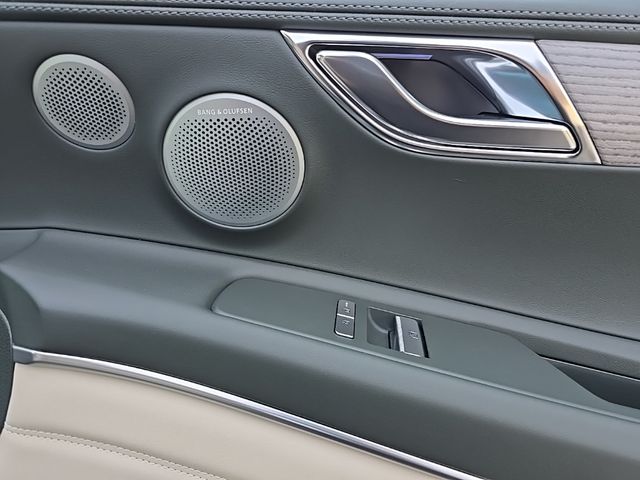 Thumbnail: 2026 Genesis GV80 - 25