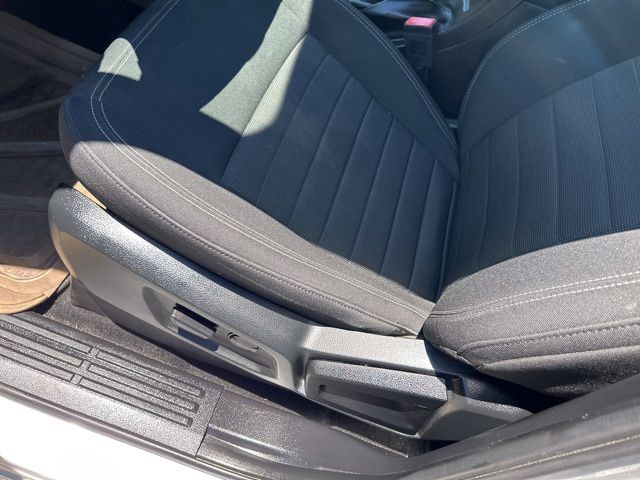 Used 2019 Silver Ford XLT image 20