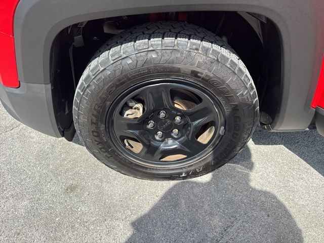 Used 2017 Red Jeep Sport image 17