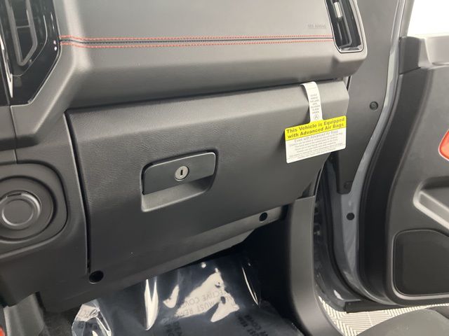 2025 Boulder Gray Pearl Nissan Frontier PRO-4X 4X4 Truck