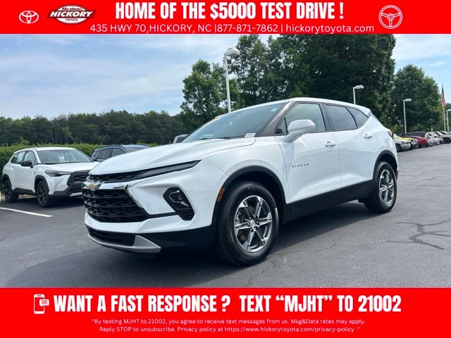 Summit White 2025 Chevrolet Blazer SUV / Crossover All-Wheel Drive 9-Speed Automatic Overdrive