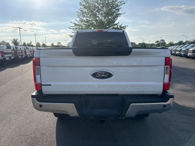 Used 2019 White Ford XLT image 5