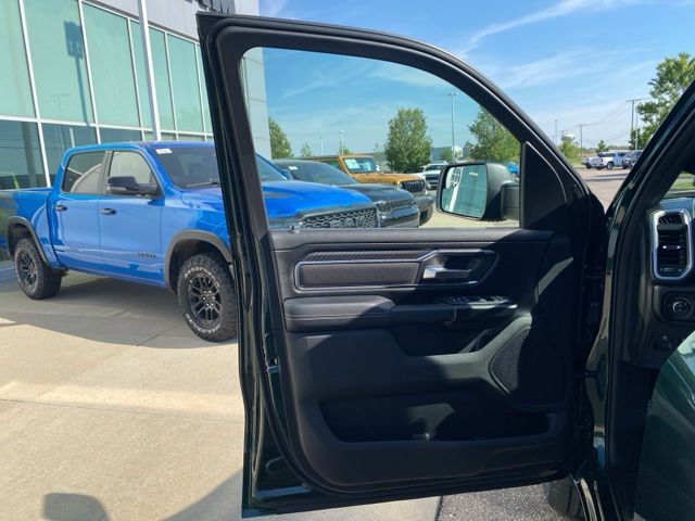 2026 Ram 1500 Big Horn/Lone Star - Serrano Green Metallic exterior view 9