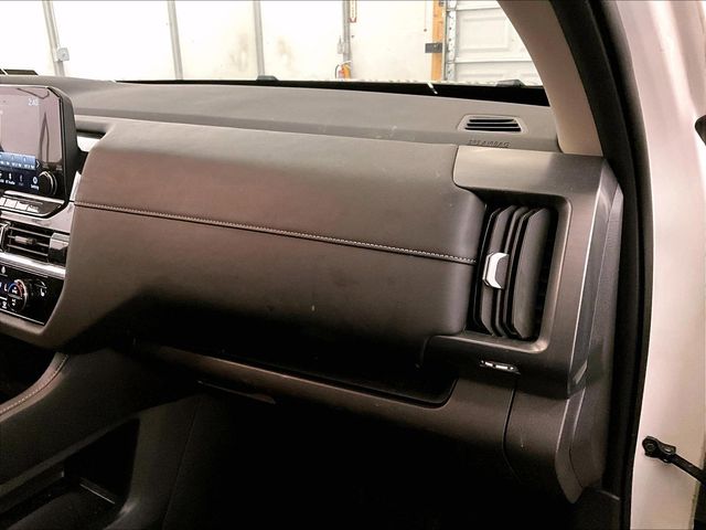 2023 Nissan Pathfinder SL White at Sutliff Volkswagen