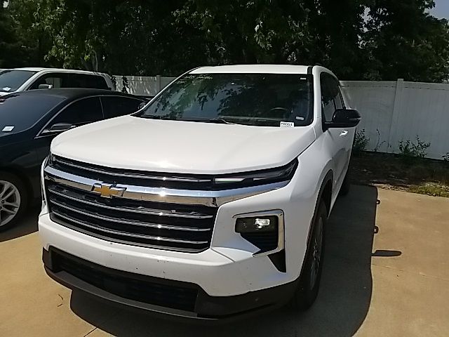 Used 2025 Chevrolet Traverse SUV
