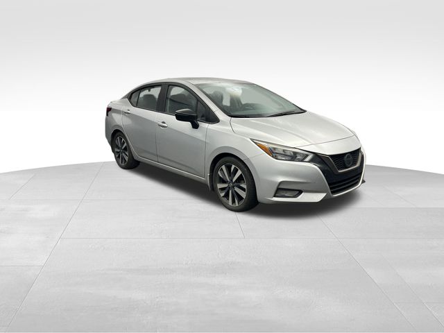 2020 Brilliant Silver Metallic Nissan Versa 1.6 SR FWD Sedan