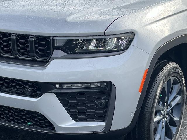 New 2026 Silver Jeep Limited image 9