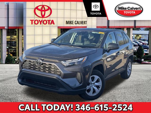 2025 Toyota RAV4 LE FWD