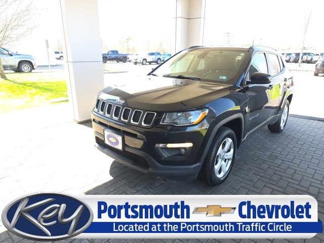 Diamond Black Crystal Pearlcoat 2018 Jeep Compass SUV / Crossover Four-Wheel Drive 9-Speed Automatic