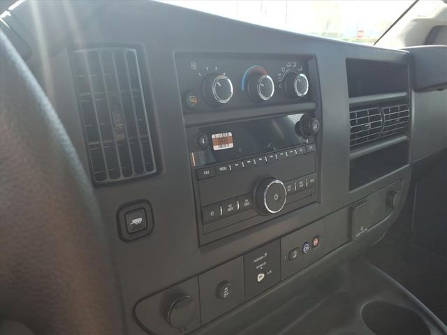 2025 Chevrolet Express Cargo Work Van - Photo 20