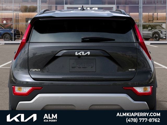 2025 Kia Niro LX photo 5