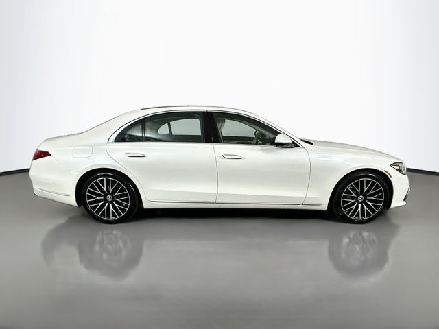 Thumbnail: 2021 Mercedes-Benz S-Class - 4