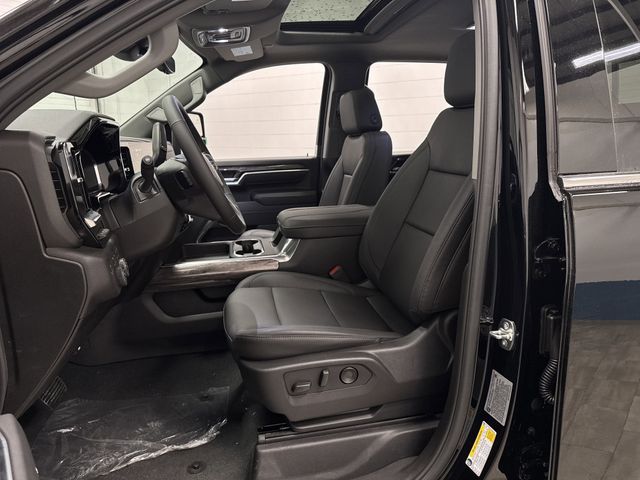 2026 Chevrolet Silverado 2500HD LTZ photo 4