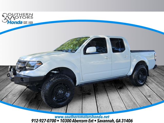 Glacier White 2016 Nissan Frontier Pickup Truck Four-Wheel Drive 5-Speed Automatic Overdrive