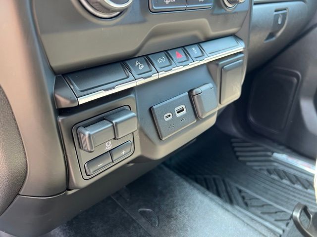 Used 2021 Chevrolet Silverado 1500 Truck