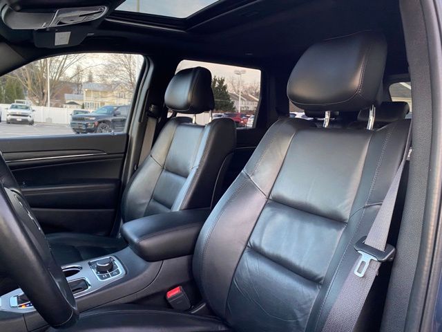 used 2021 Jeep Grand Cherokee car, priced at $21,392