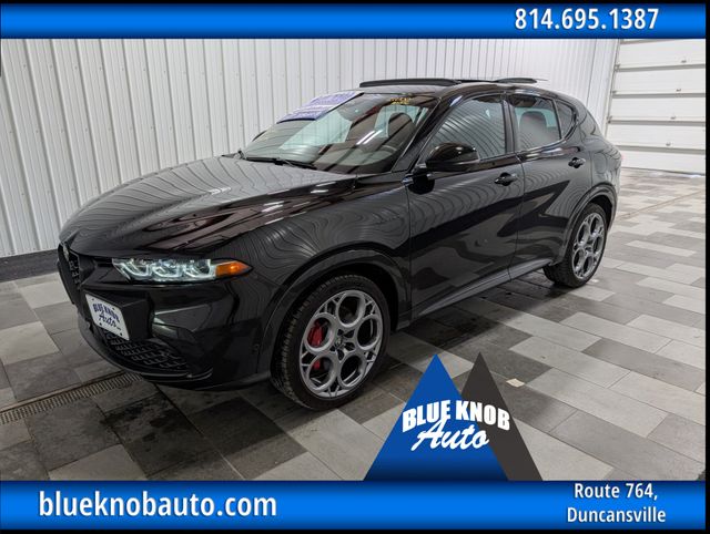 Alfa Black 2024 Alfa Romeo Tonale 6-Speed Automatic