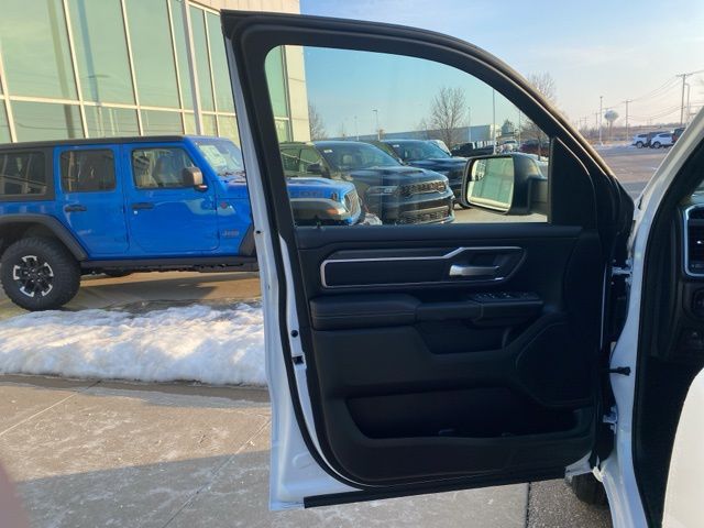 2026 Ram 1500 Big Horn/Lone Star - Bright White Clearcoat exterior view 9