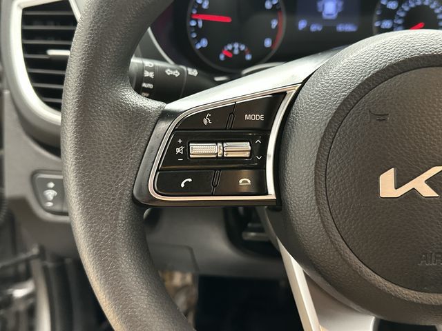 2023 Kia Seltos LX - 7