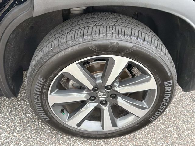Used 2025 Honda Pilot SUV