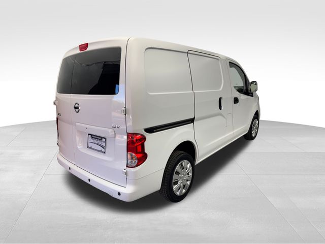 2021 Nissan NV200 SV 10