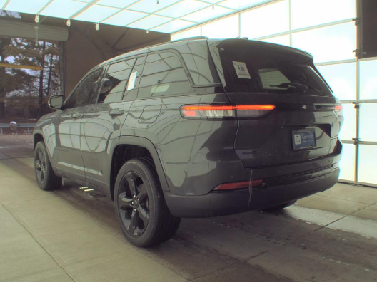 2022 Jeep Grand Cherokee Laredo