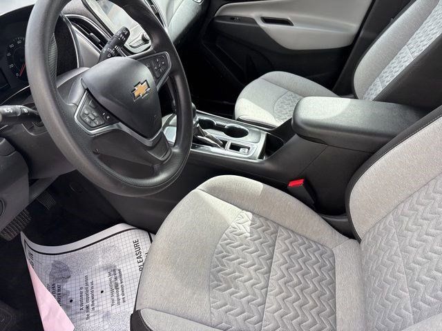2023 Chevrolet Equinox LS photo