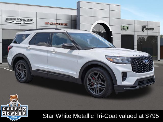White Metallic 2025 Ford Explorer SUV / Crossover All-Wheel Drive Automatic