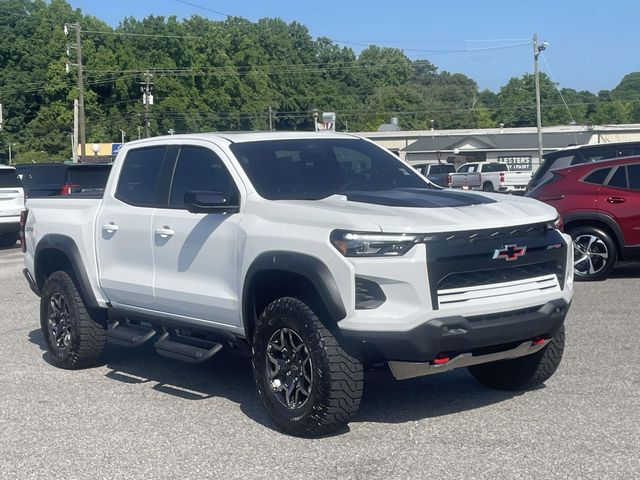 Summit White 2026 Chevrolet Colorado ZR2 Crew Cab 4WD Pickup Truck Four-Wheel Drive 8-Speed Automatic