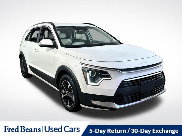 Snow White Pearl 2023 Kia Niro SUV / Crossover Front-Wheel Drive 6-Speed Automatic