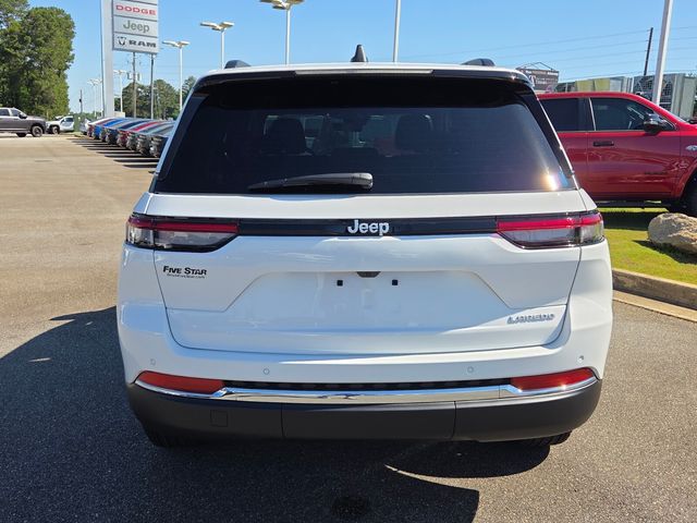New 2026 White/off-white Jeep Laredo image 12
