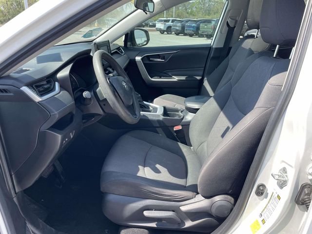 Used 2019  Toyota XLE image 13