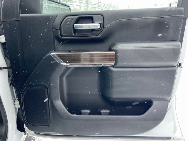 2021 Chevrolet Silverado 2500HD LT - Summit White exterior view 15