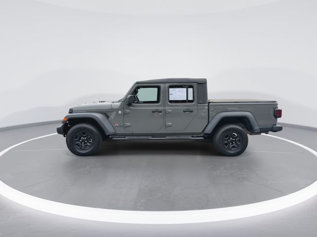 Used 2020 Gray Jeep Sport image 5