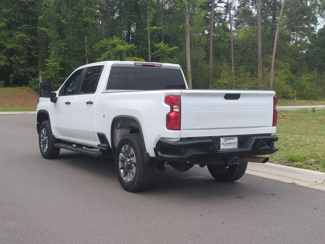 Used 2023 White Chevrolet Custom image 11