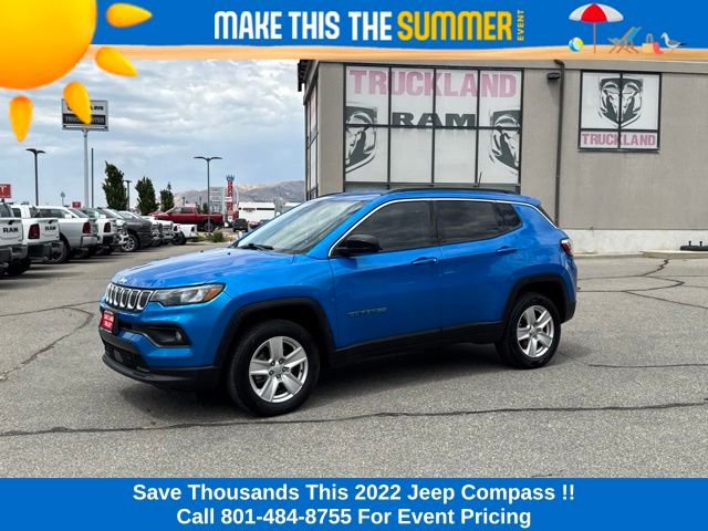 Laser Blue Pearlcoat 2022 Jeep Compass SUV / Crossover Four-Wheel Drive 9-Speed Automatic