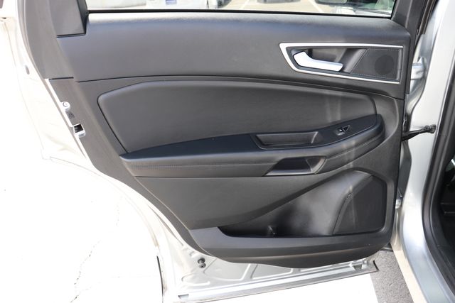 2024 Ford Edge SEL photo