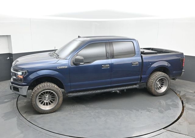 Used 2019 Blue Ford XLT image 22