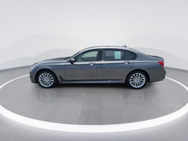 Used 2017 Gray BMW 750i xDrive image 4