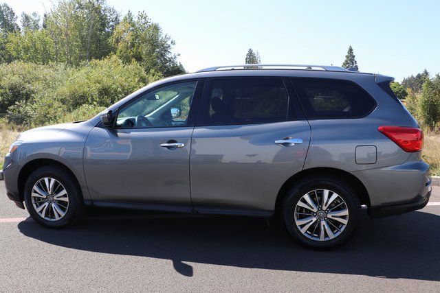 2019 Nissan Pathfinder SV 22