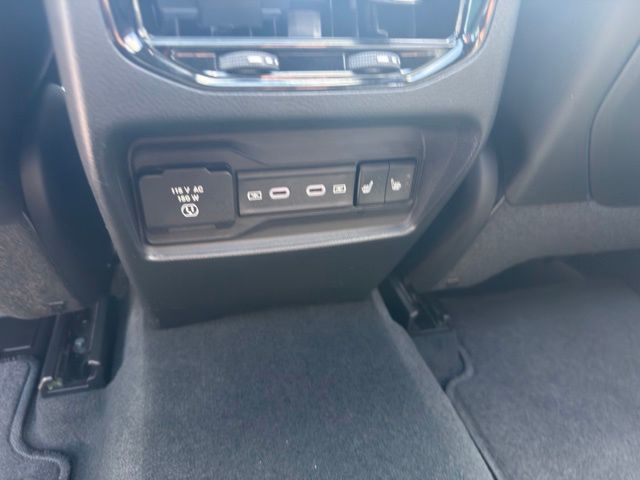 2026 Jeep Grand Cherokee Limited 4x2
