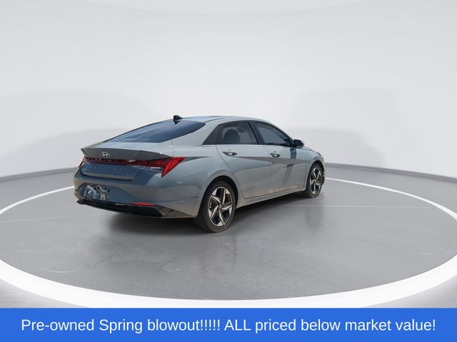 Used 2023 Electric Shadow Hyundai Limited image 8