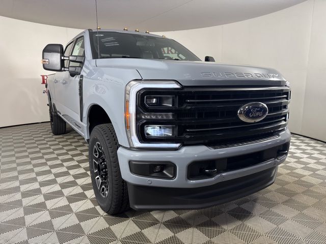 2025 Glacier Gray Metallic TriCoat Ford Super Duty F-350 SRW Platinum 4X4 Truck