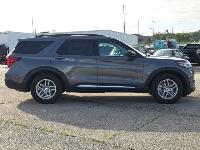 2025 Ford Explorer Active:B02481