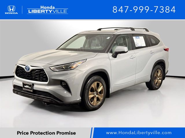 2023 Toyota Highlander Hybrid Bronze Edition